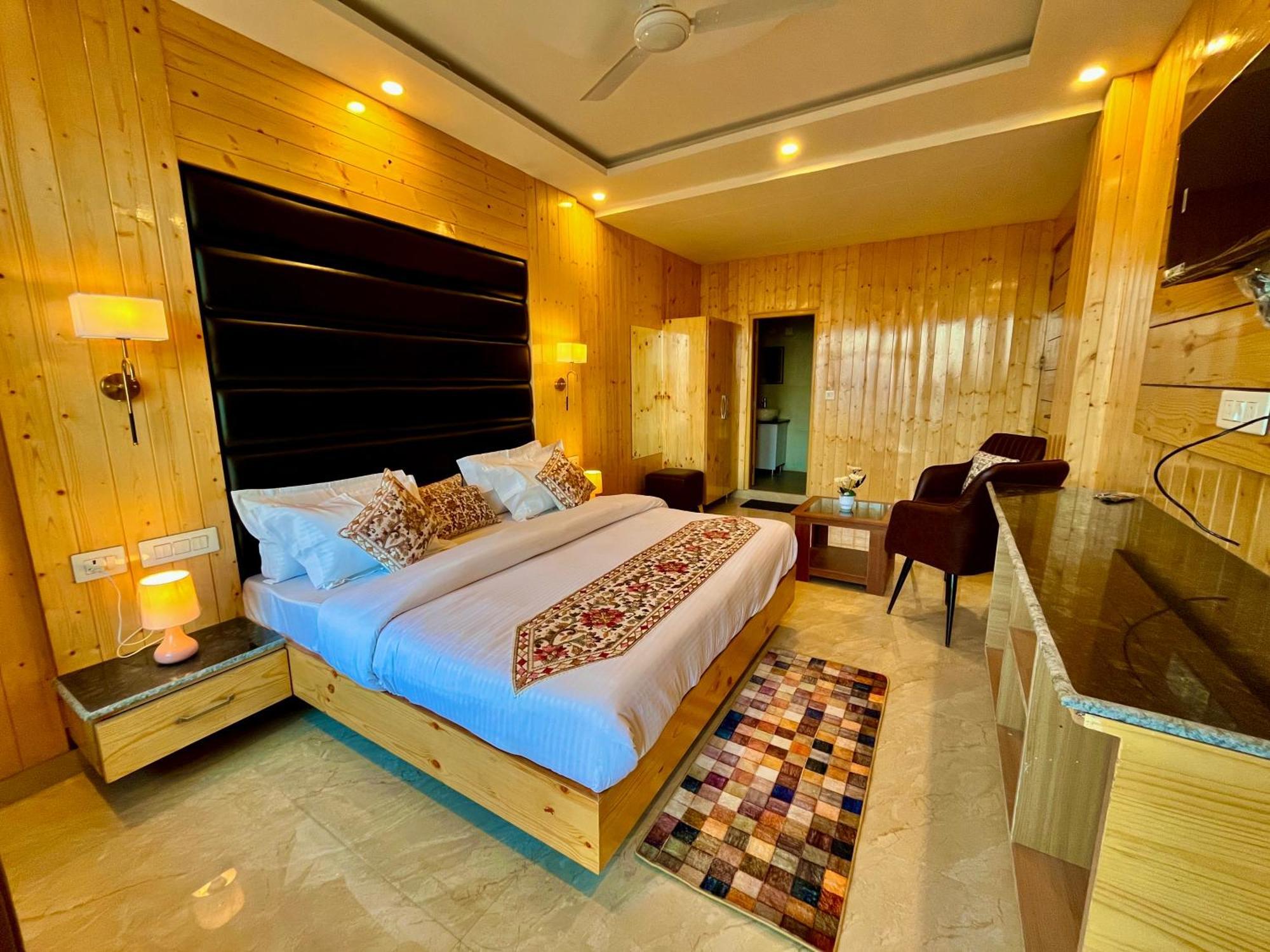 Hotel Hill View, Mussoorie - Near Jw Marriott Mussoorie, M 77377-32479 Eksteriør bilde
