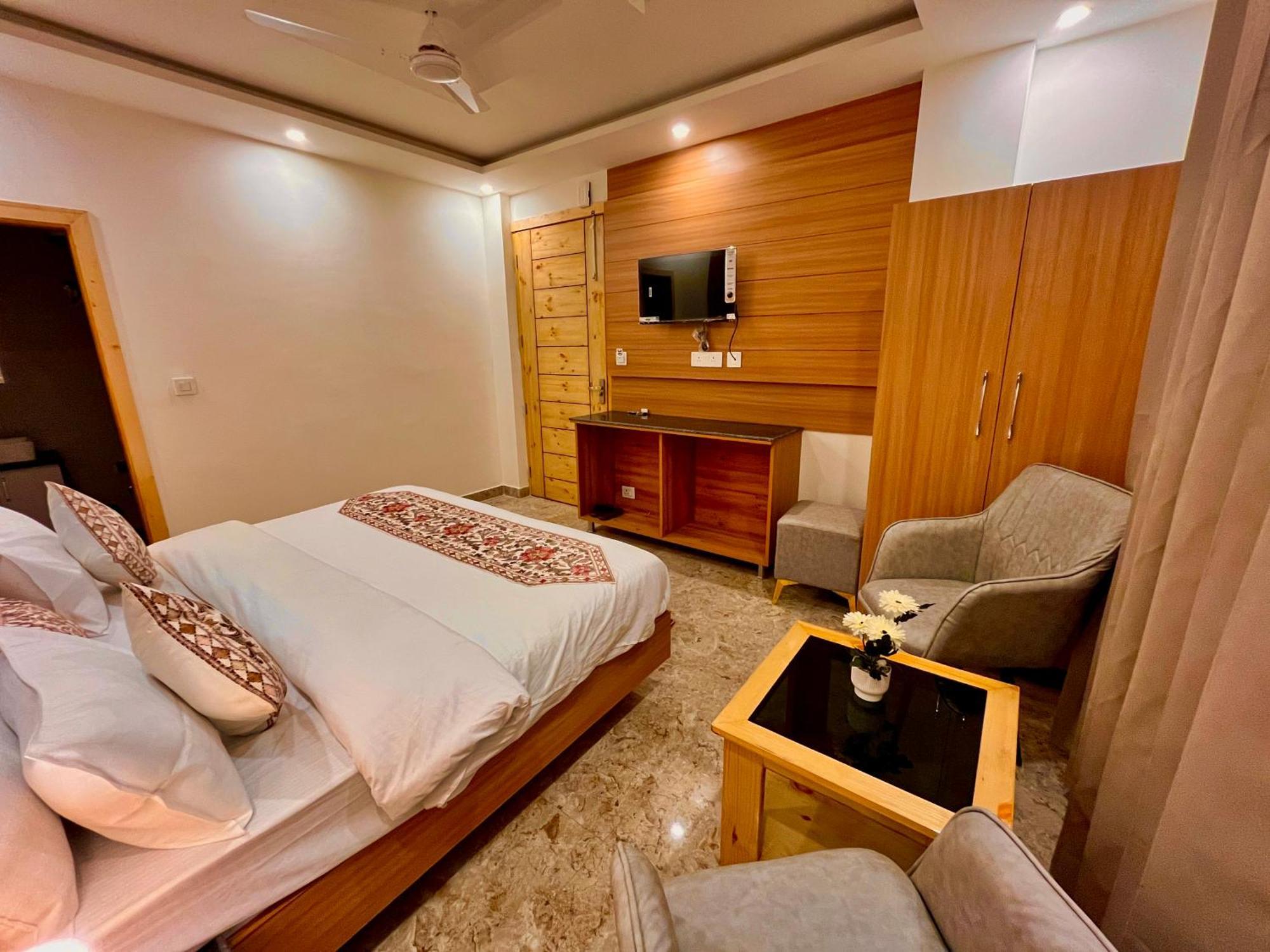 Hotel Hill View, Mussoorie - Near Jw Marriott Mussoorie, M 77377-32479 Eksteriør bilde